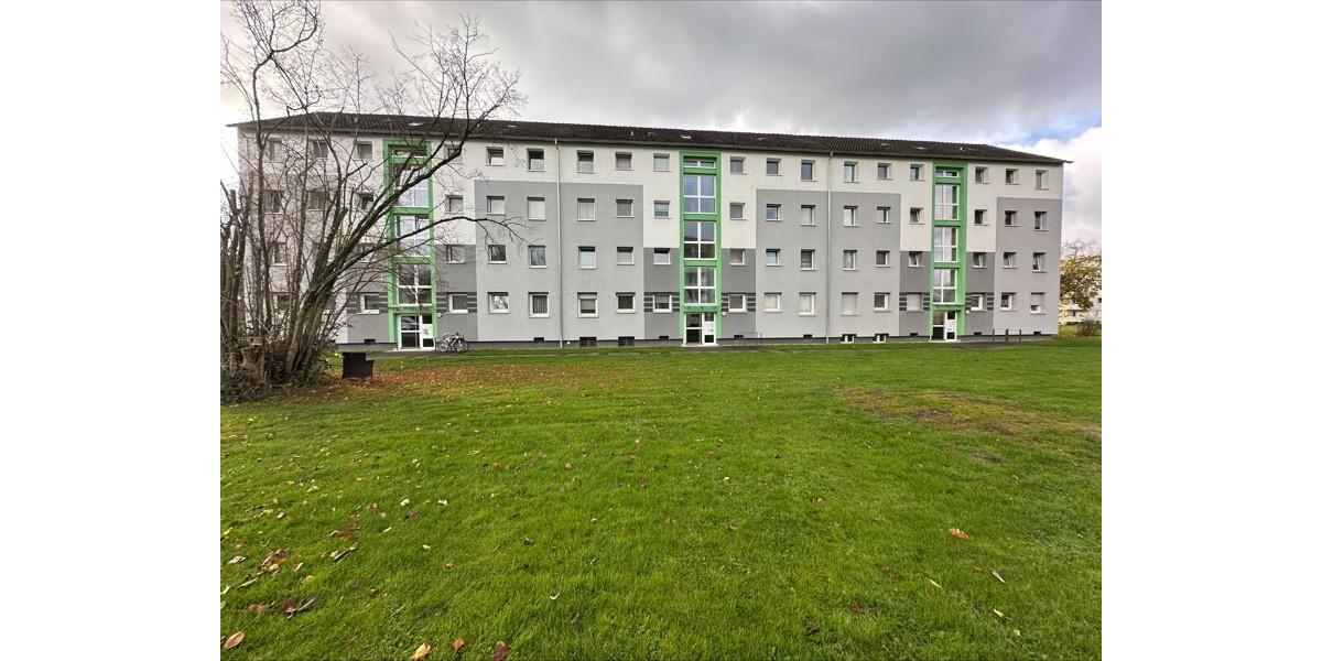 Praktisch geschnittene 2,5-Zimmer-Wohnung mit Balkon! zimmer