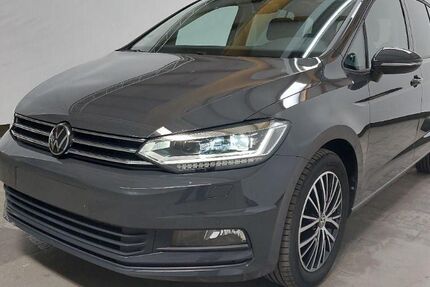 VW Touran 38.000 km 30.490 &euro; Meerbusch 40668