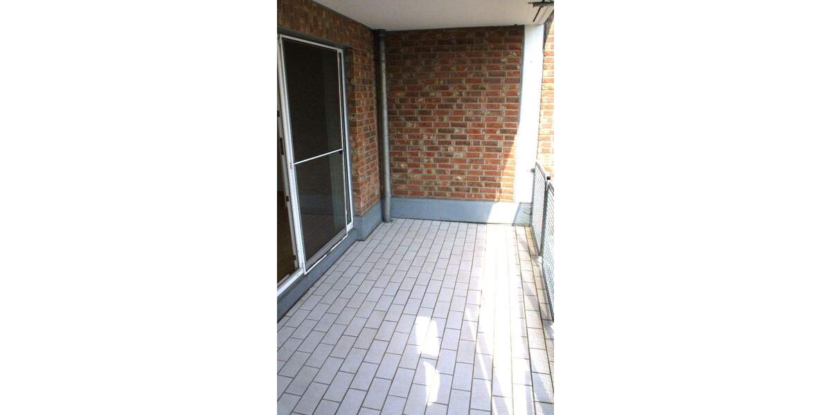 Charmante 2-Zimmer-Wohnungt mit Balkon und Tiefgaragenstellplatz in Düsseldorf 2 zimmer