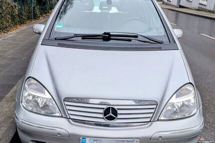 Mercedes-Benz A 190 95.200 km 2.850 &euro; Solingen 42655