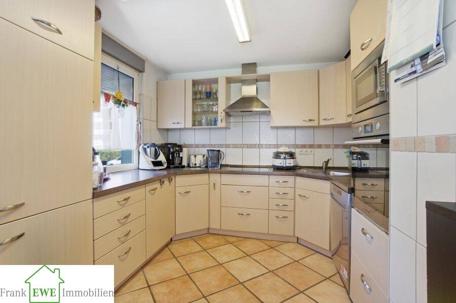 Mehrfamilienhaus, Wohnhaus Düsseldorf Hassels Hassels - 8 Zimmer, 230 m&sup2;, 759.000&euro; | Angebot:26363078