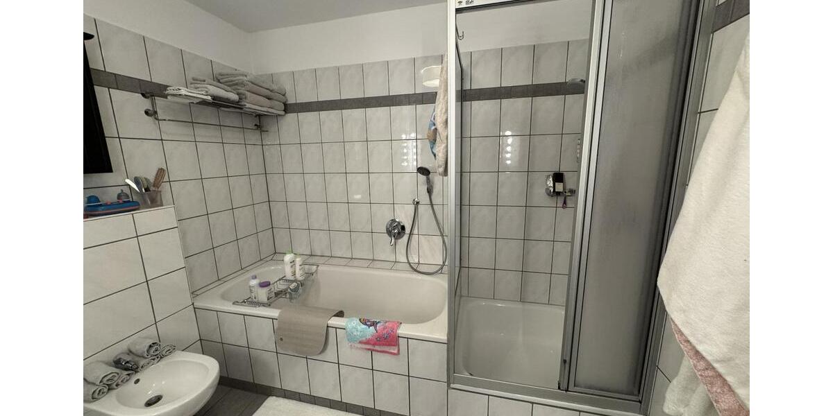 Einmalige Gelegenheit - Reihenhaus in D´dorf Niederkassel 5 zimmer