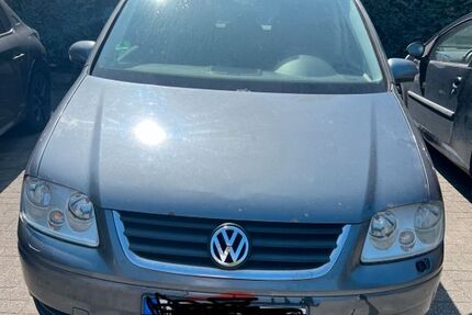 VW Touran 270.000 km 2.500 &euro; Moers 47441