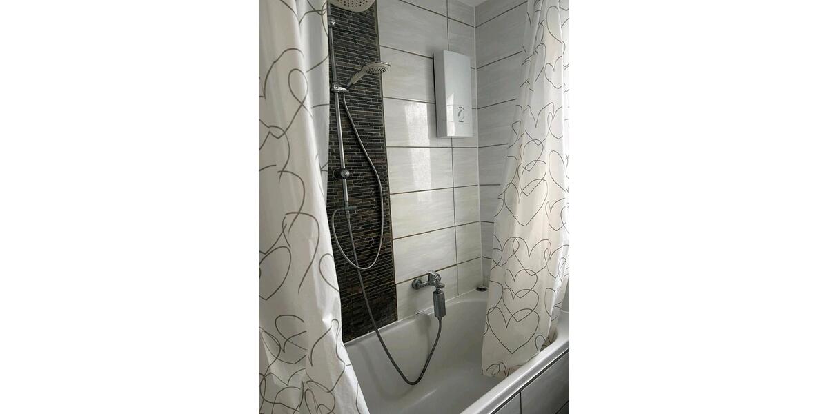 Etagenwohnung Langenfeld (Rheinland) - 5 Zimmer, 115 m&sup2;, 1.380&euro; | Angebot:25796052