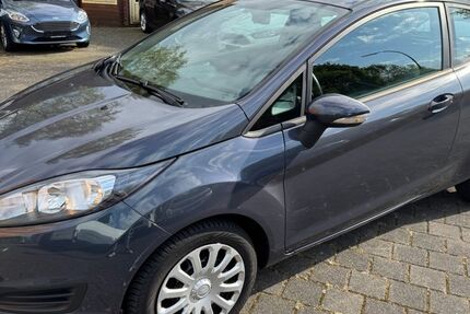 Ford Fiesta 123.000 km 4.999 &euro; Neuss 41462