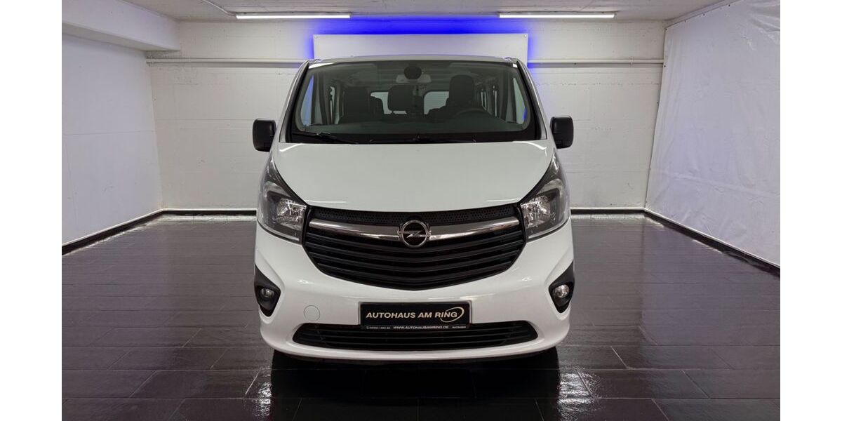 Opel Vivaro 179.874 km 13.999 &euro; Ratingen bei Düsseldorf 40878