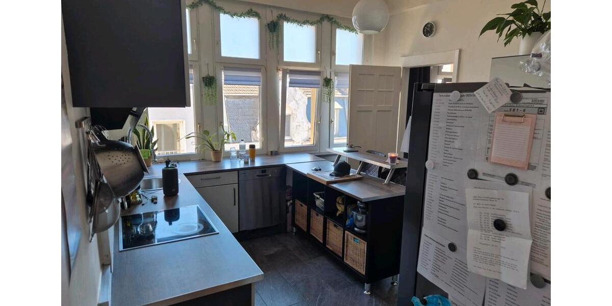 Etagenwohnung Duisburg Essenberg - 4 Zimmer, 123 m&sup2;, 1.050&euro; | Angebot:26426308