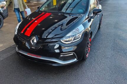 Renault Clio 93.000 km 14.899 &euro; Neuss 41468