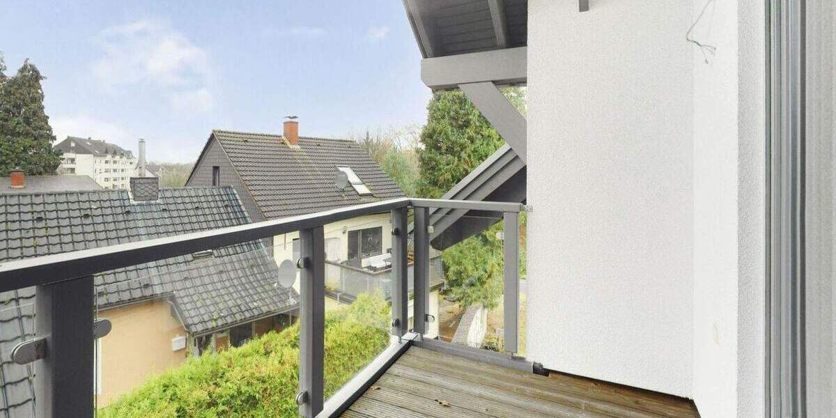 Einfamilienhaus Leverkusen Quettingen - 8 Zimmer, 285 m&sup2;, 989.000&euro; | Angebot:25302845