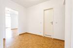 Etagenwohnung Krefeld / Cracau Cracau - 2 Zimmer, 107 m&sup2;, 1.120&euro; | Angebot:26766749