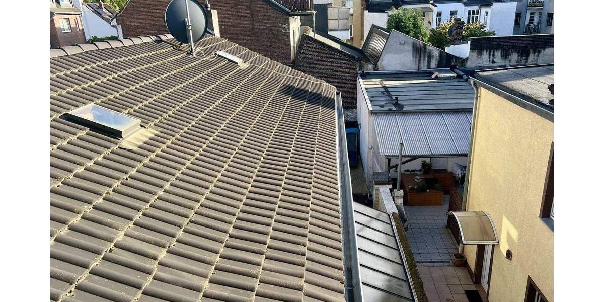 *Krefeld: Charmantes und gepflegtes Stadthaus für die große Familie inkl. kleinem Lagerraum Top* 5 zimmer