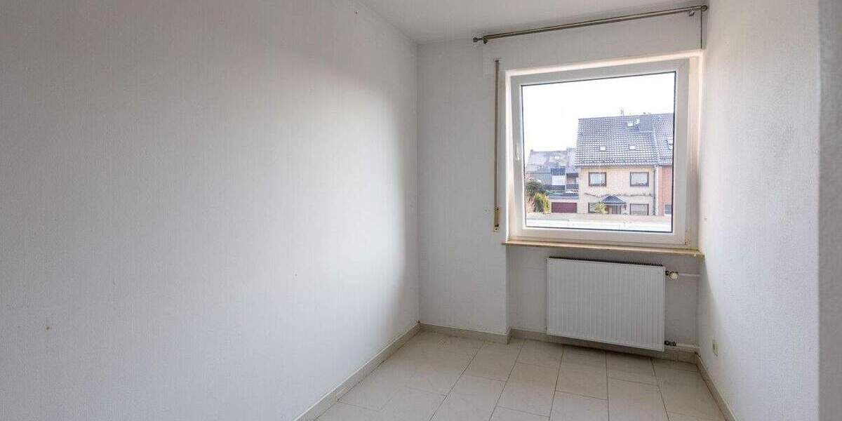 Reihenendhaus Neuss Grefrath - 5 Zimmer, 117 m&sup2;, 429.000&euro; | Angebot:25153996