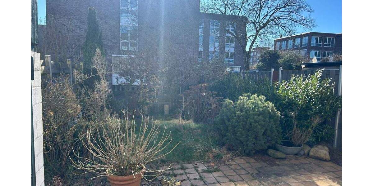 Reihenmittelhaus Erkrath Unterfeldhaus - 4 Zimmer, 141 m&sup2;, 395.000&euro; | Angebot:25626589