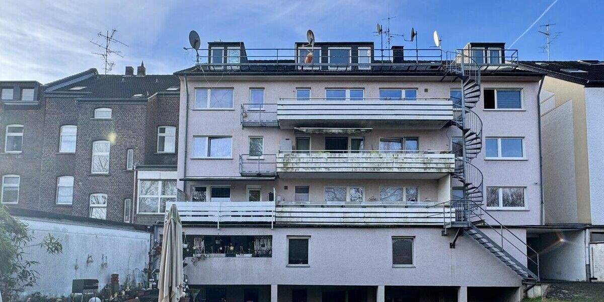 Sonnige Eigentumswohnung mit zwei Balkonen und großer Terrasse in Düsseldorf-Eller 3 zimmer