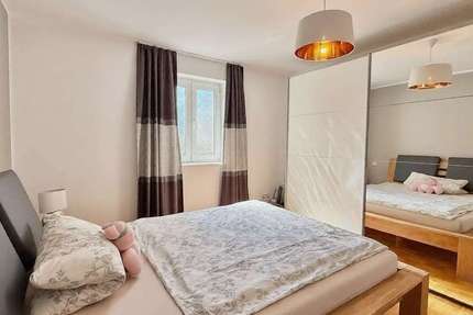 Wohnung Düsseldorf Pempelfort - 2 Zimmer, 70 m&sup2;, 750&euro; | Angebot:25274077