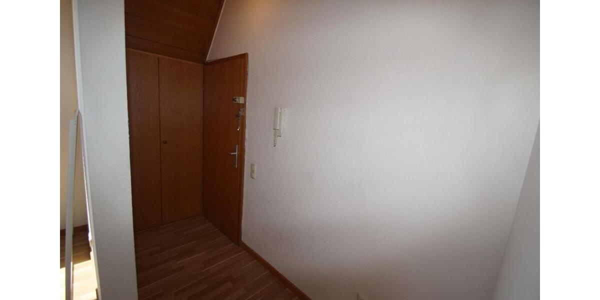 Dachgeschoßwohnung Moers - 1 Zimmer, 45 m&sup2;, 410&euro; | Angebot:26476714