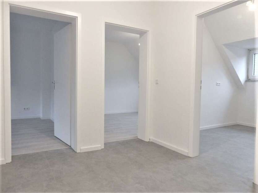 Wohnung zum Kaufen in Krefeld 200.000 € 64.29 m²