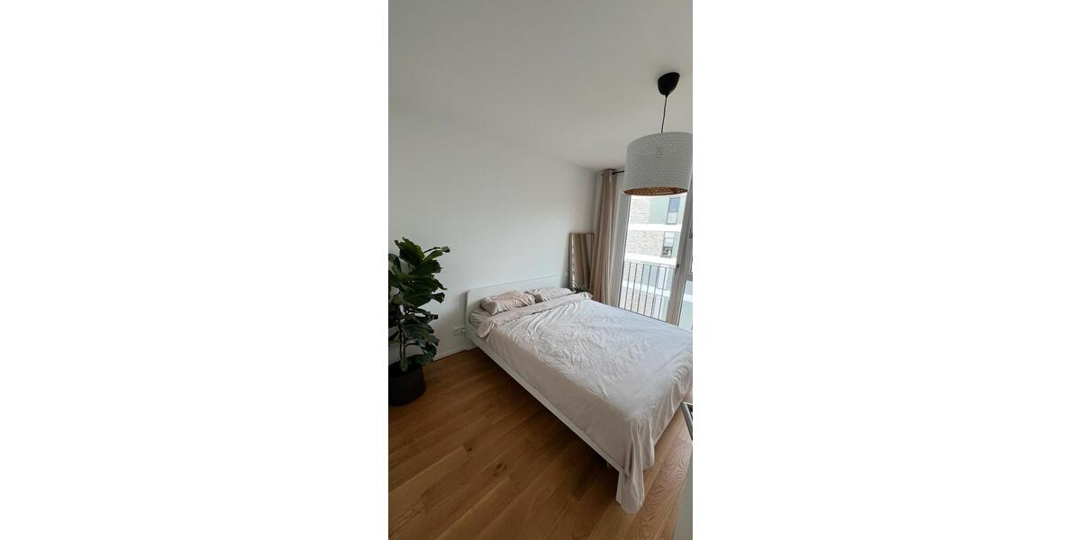 Etagenwohnung Düsseldorf Heerdt - 2 Zimmer, 60 m&sup2;, 1.860&euro; | Angebot:26366111