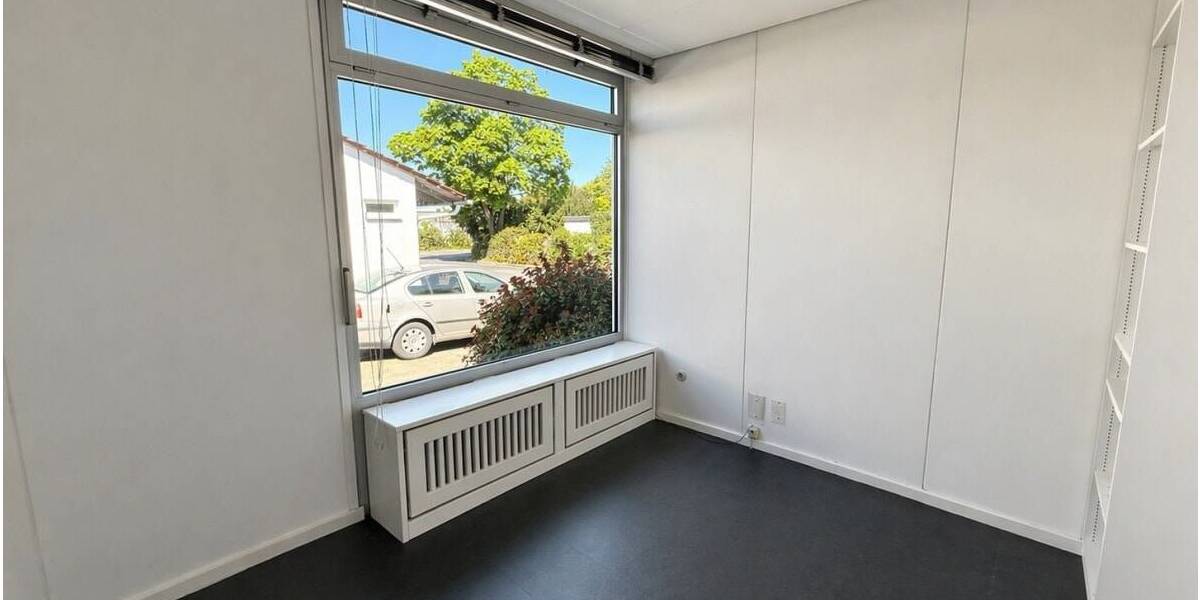 Bungalow Neuss Uedesheim - 9 Zimmer, 253 m&sup2;, 849.000&euro; | Angebot:26596573