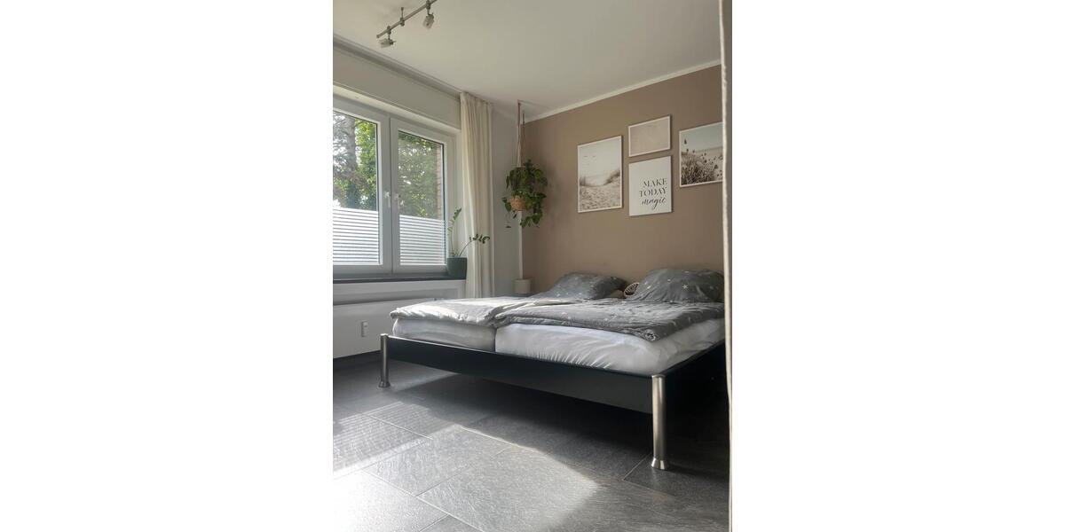 Erdgeschoßwohnung Krefeld Gellep-Stratum - 3 Zimmer, 70 m&sup2;, 220.000&euro; | Angebot:26412229