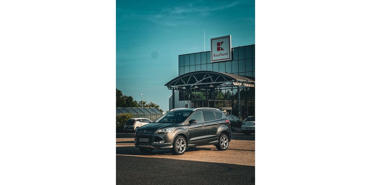 Ford Kuga 142.000 km 14.000 &euro; Bedburg 50181