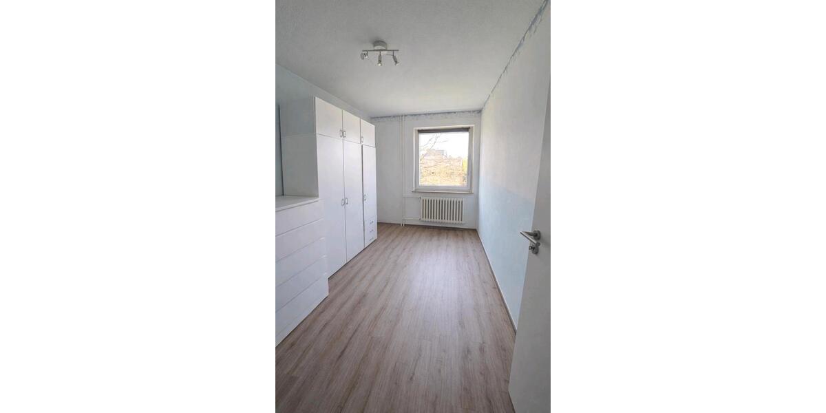 Etagenwohnung Duisburg Rheinhausen - 3 Zimmer, 74 m&sup2;, 190.000&euro; | Angebot:26946330