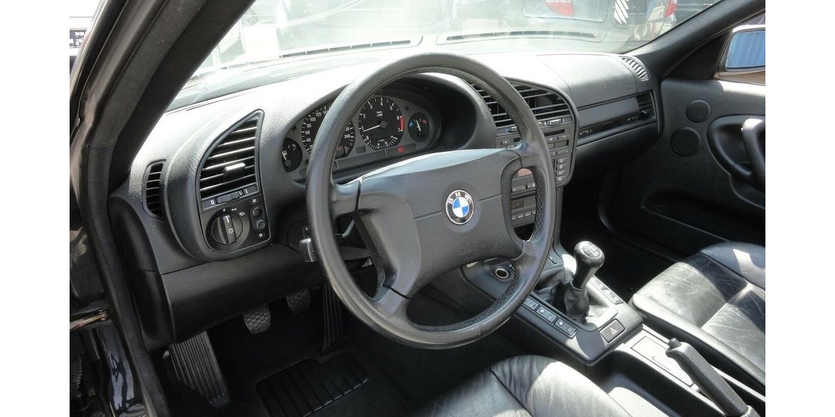 BMW 318i Exclusiv Edition Klimatr.Leder SHZ PDC 220.000 km 5.000 &euro; Neuss 41462