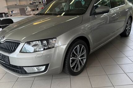 Skoda Octavia 47.438 km 12.950 € Korschenbroich 41352