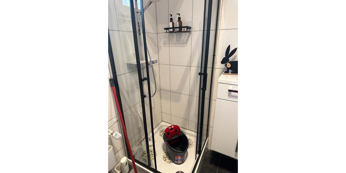 Erdgeschoßwohnung Düsseldorf Stadtbezirk 8 - 3 Zimmer, 100 m&sup2;, 1.800&euro; | Angebot:26131973
