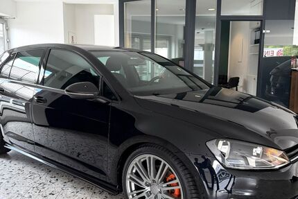 VW Golf 128.894 km 10.700 &euro; Remscheid 42853