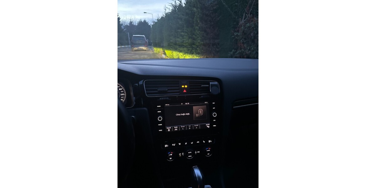 VW Golf 68.000 km 18.500 &euro; Mönchengladbach 41061