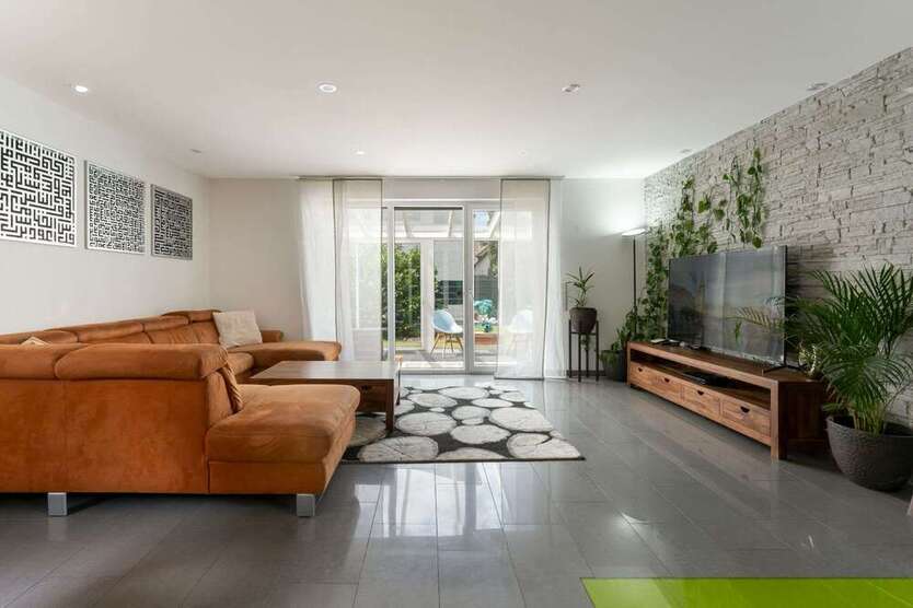 Haus zum Kaufen in Kaarst 548.000 € 128 m²