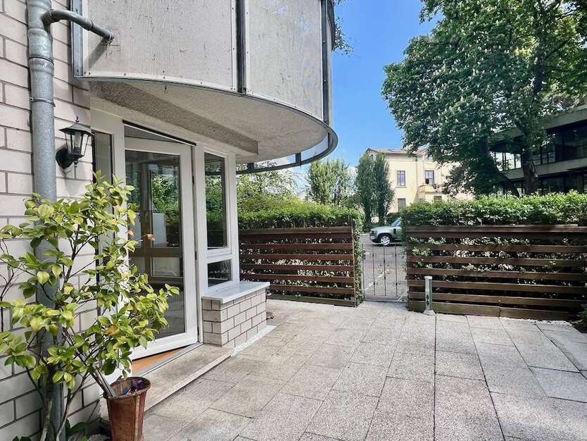 Wohnung zum Kaufen in Düsseldorf Heerdt 480.000 € 118 m²