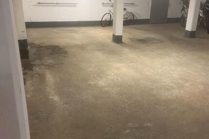 Garagen / Stellplätze Düsseldorf Stadtbezirk 5 - 100&euro; | Angebot:24385941