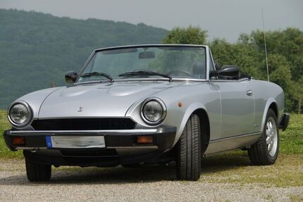 Fiat 124 Spider