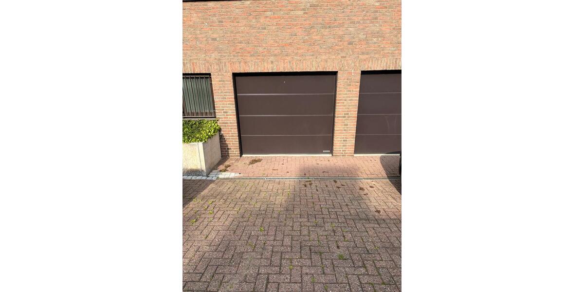 Garagen / Stellplätze Düsseldorf Lörick - 150&euro; | Angebot:26209276