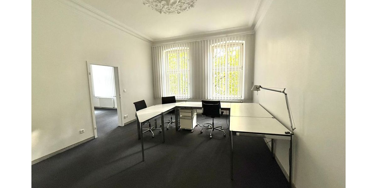 Repräsentative Bürofläche mit Stuckdecken in Düsseldorf-Pempelfort - Gewerbeobjekt Düsseldorf Pempelfort | Angebot:26801901
