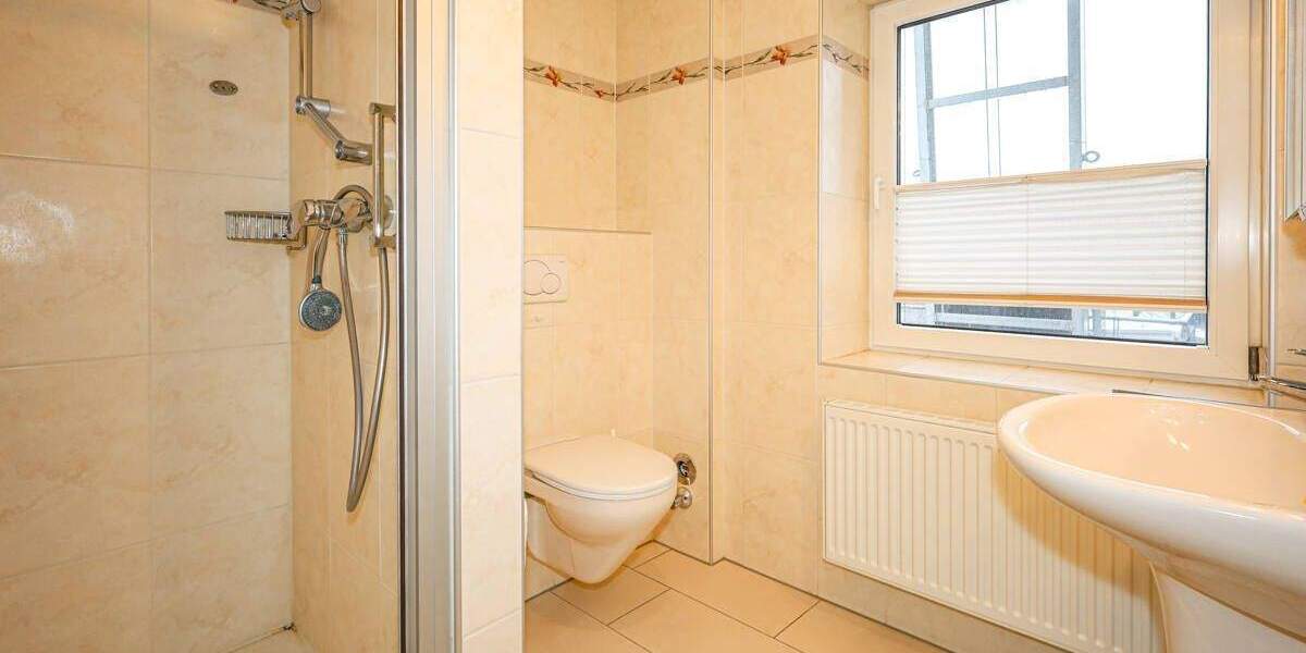 Etagenwohnung Langenfeld (Rheinland) / Immigrath Immigrath - 2 Zimmer, 74 m&sup2;, 310.000&euro; | Angebot:25689670