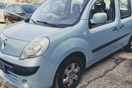 Renault Kangoo 305.673 km 2.690 &euro; Düsseldorf 40231