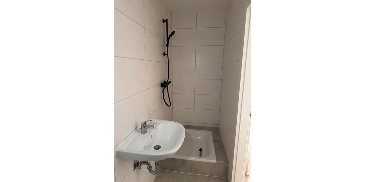 Etagenwohnung Wuppertal Arrenberg - 2 Zimmer, 42 m&sup2;, 410&euro; | Angebot:26459033