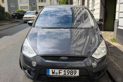 Ford S-Max 202.000 km 4.500 &euro; Wuppertal 42105