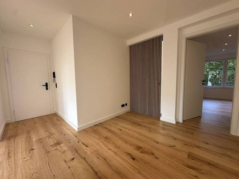 Neubauqualität: komplett revitalisierte 2,5-Zimmerwohnung im Herzen von Düsseldorf-Derendorf