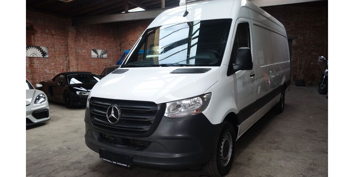 Mercedes-Benz Sprinter 181.455 km 47.576 &euro; Hilden 40721