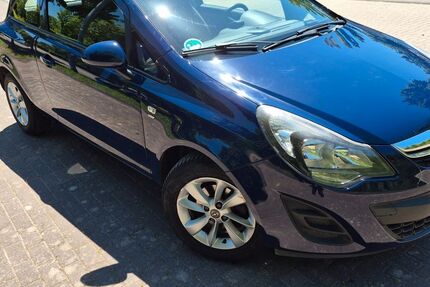 Opel Corsa 83.000 km 5.299 &euro; Mönchengladbach 41189