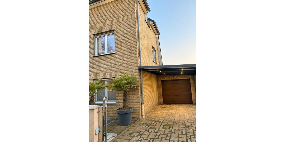 Terrassenwohnung Duisburg Angerhausen - 5 Zimmer, 140 m&sup2;, 1.900&euro; | Angebot:26423987