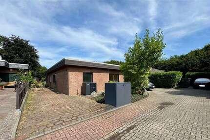 Haus zum Mieten in Neuss 2.250 € 180 m²