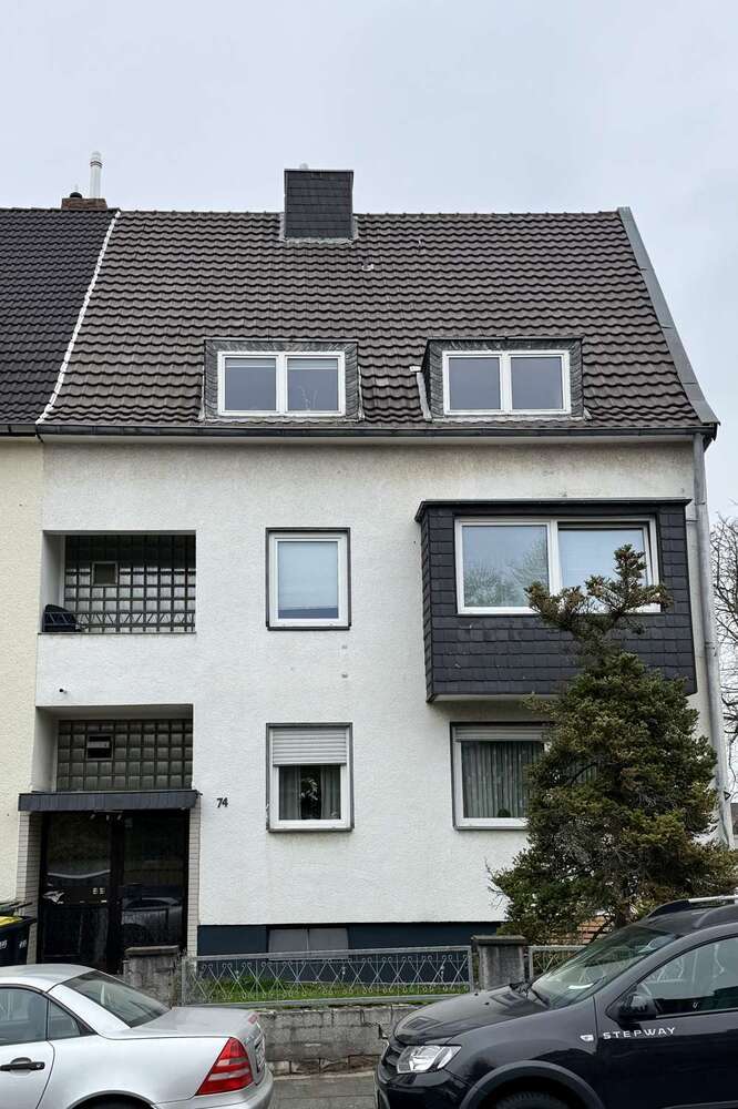Haus zum Kaufen in Köln Merheim 600.000 € 260 m²