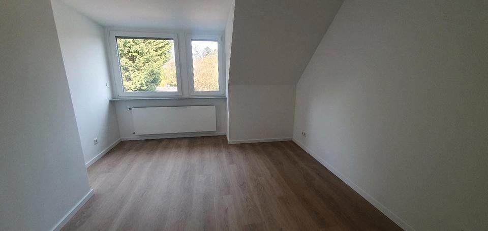 Doppelhaushälfte Ratingen Hösel - 5 Zimmer, 130 m&sup2;, 2.500&euro; | Angebot:25368270