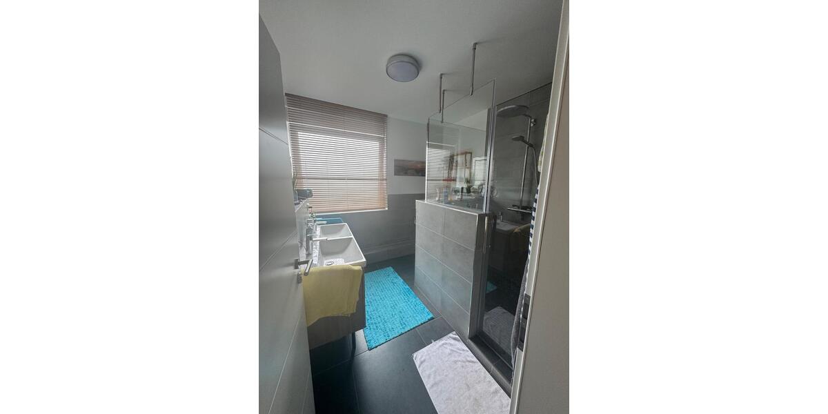 Reihenhaus Neuss Reuschenberg - 6 Zimmer, 150 m&sup2;, 720.000&euro; | Angebot:25839888