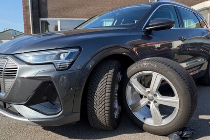 Audi e-tron 167.900 km 22.880 &euro; Düsseldorf 40549
